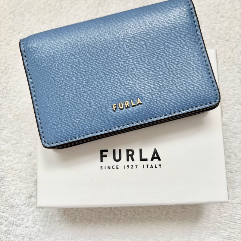 【近全新品】FURLA 淺藍色卡夾|簡約質感|9.99成新|義大利精品配件-0