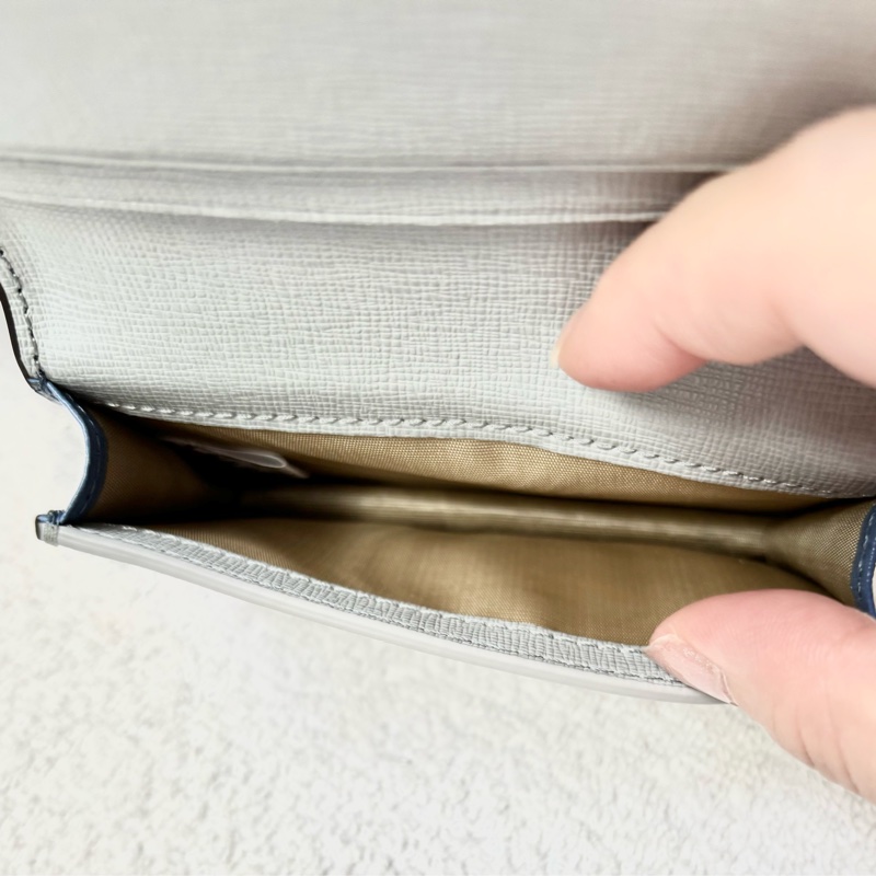 【近全新品】FURLA 淺藍色卡夾|簡約質感|9.99成新|義大利精品配件-8