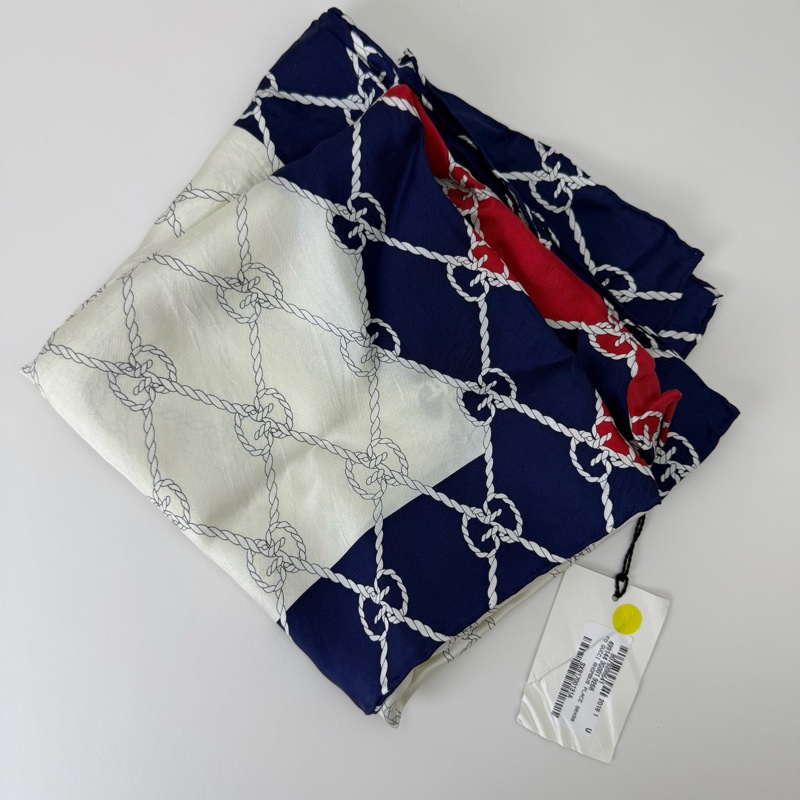 Gucci古馳絲巾 logo元素-1