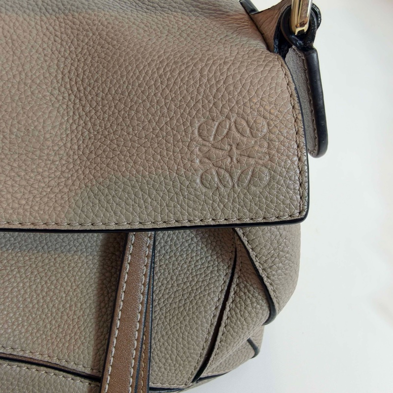 羅意威loewe puzzle 幾何包 小號 卡其色牛皮-11