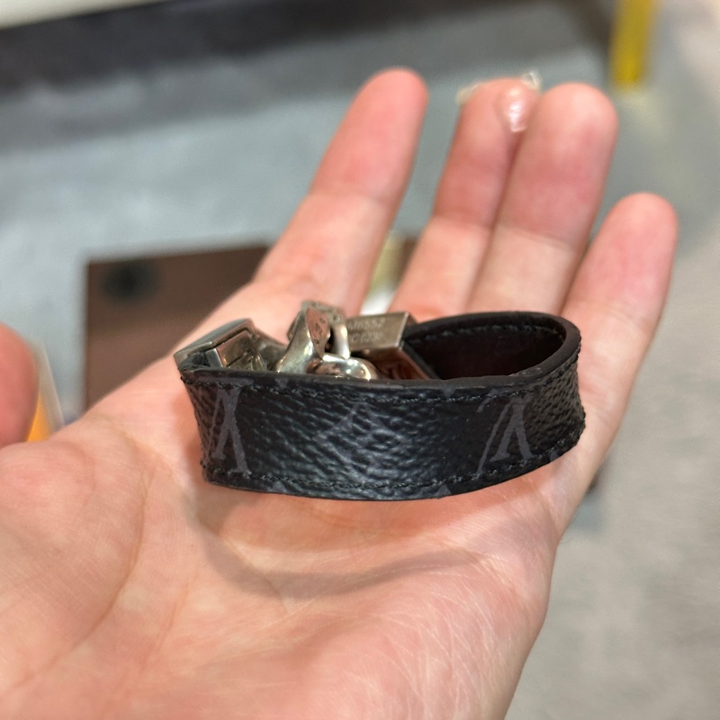 Louis vuttion 3條 手環 手鍊 LV 合售不拆賣-3