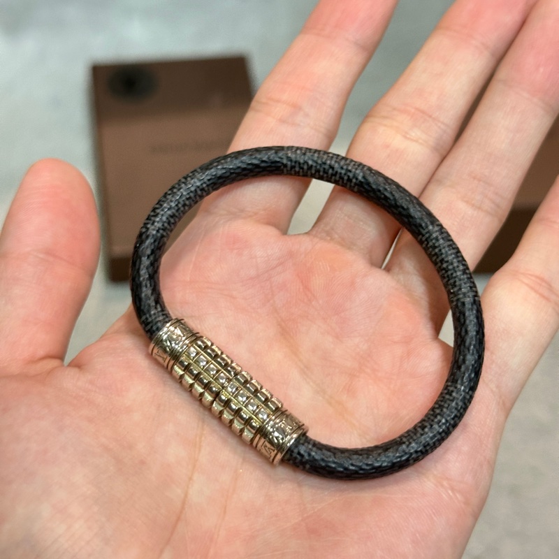 Louis vuttion 3條 手環 手鍊 LV 合售不拆賣-5