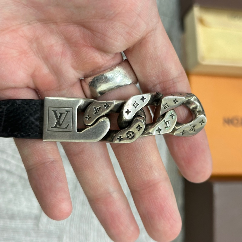 Louis vuttion  手環 手鍊 LV皮革 壓印 老花-5