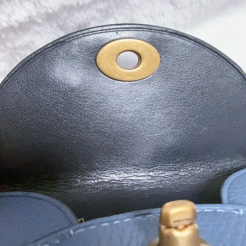 《特殊款此平台只有這一個》Coach立體山茶花零錢包 卡包-17