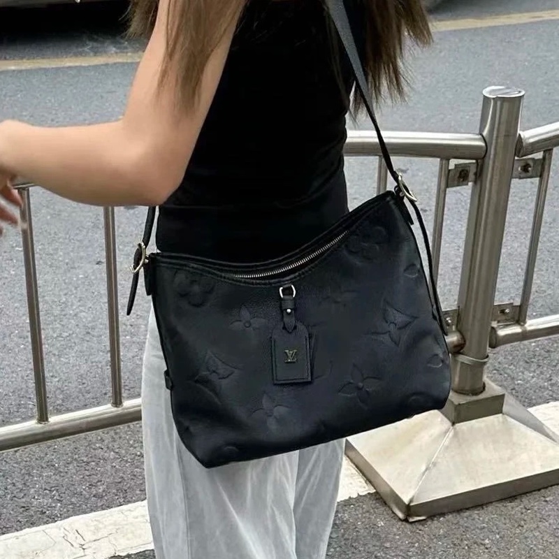 全網最低價😍99新🆕Lv黑色全皮Carryall小號斜挎單肩包-0