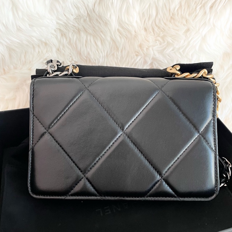 chanel 19 woc 黑金-5