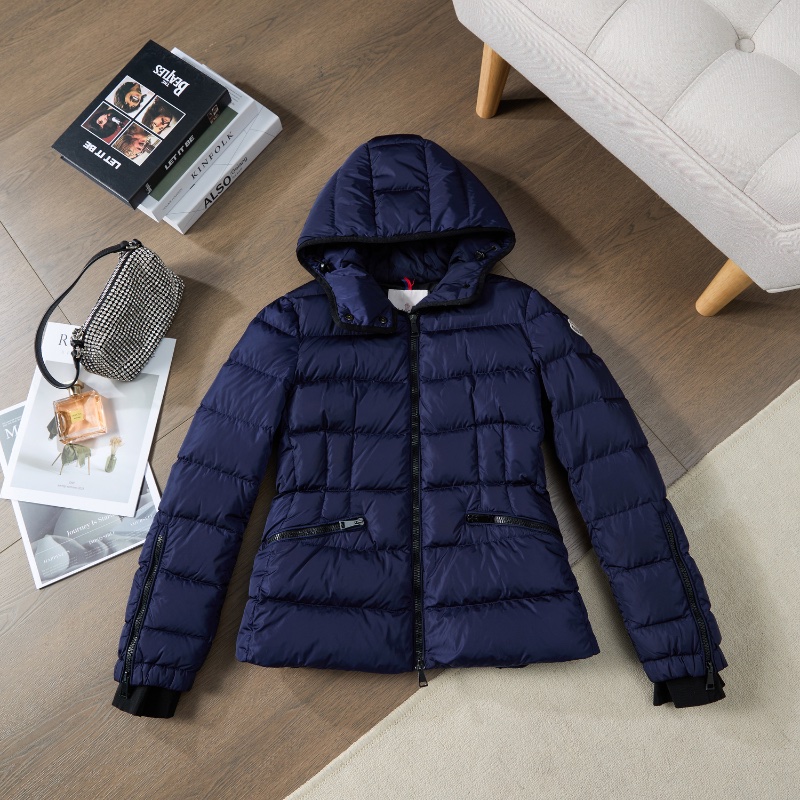 ❤️ MONCLER 深藍色 修身版型 羽絨外套-1