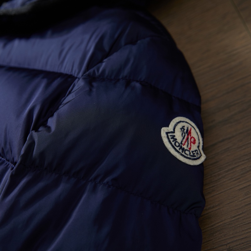 ❤️ MONCLER 深藍色 修身版型 羽絨外套-8