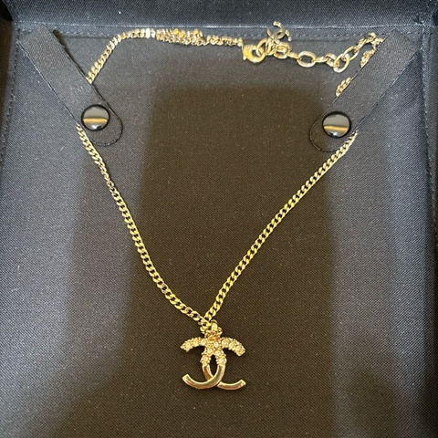 Chanel雙C半鑽項鏈