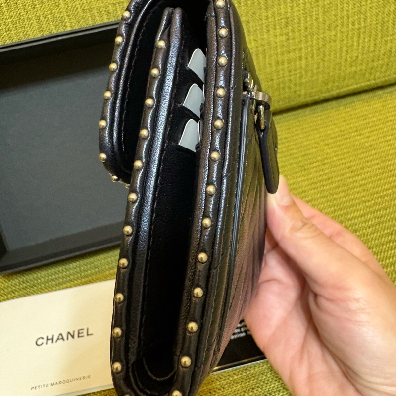 Chanel深藍色三折短夾-5