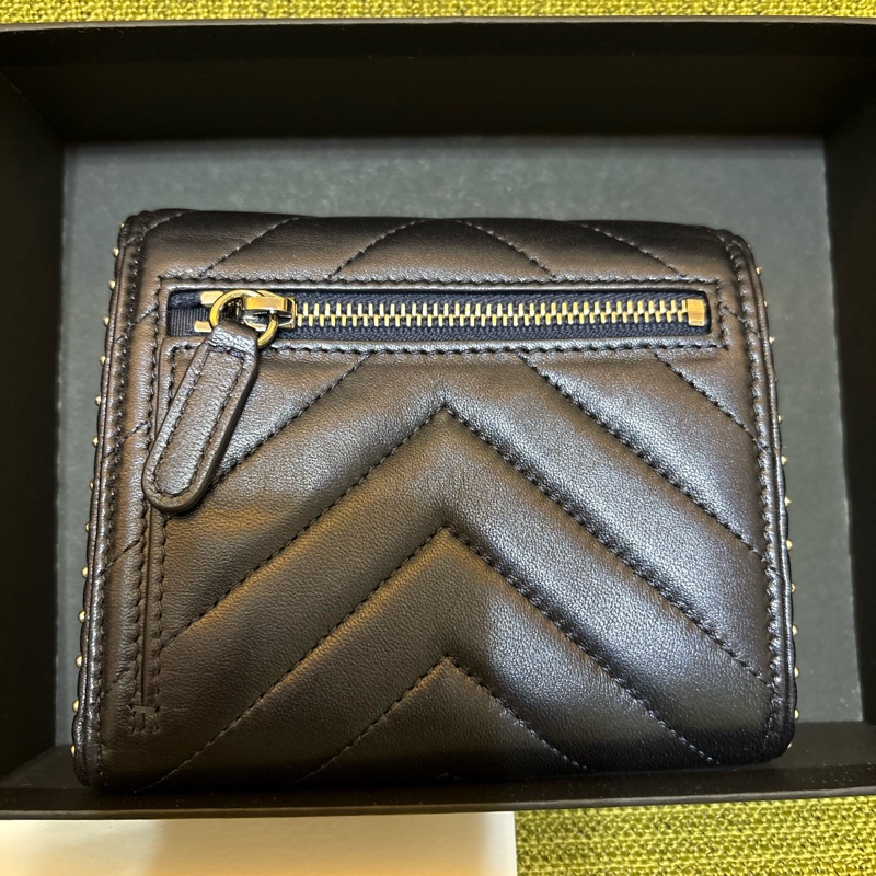 Chanel深藍色三折短夾-13