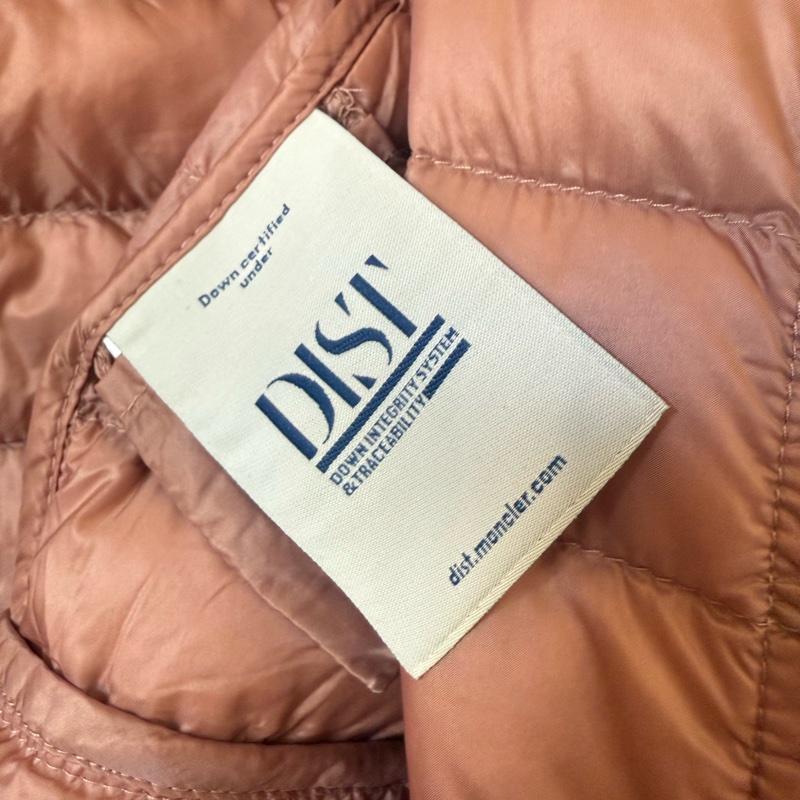 (現貨在台)Moncler raie 2碼羽絨粉色外套-6