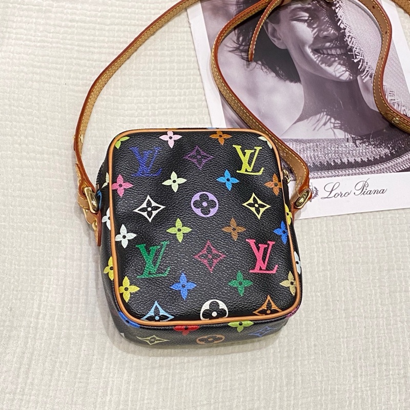 LV 黑三彩金豆豆相機包 絕版中古黑三彩 男女可背 尺寸約15x12-1