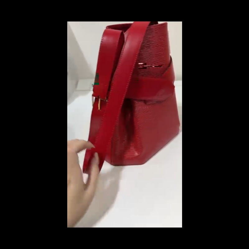 LV 中古紅色八角形水桶袋-10