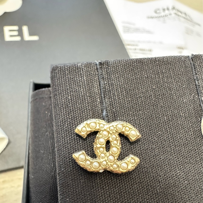 chanel 經典小珍珠雙C耳環-8