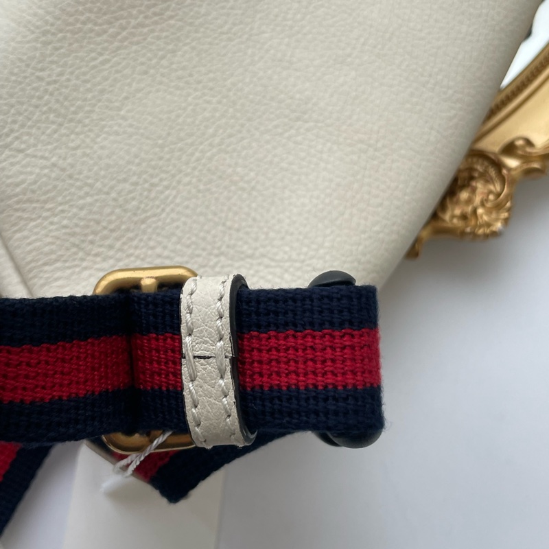▪️富貴選物FUGUEI▪️GUCCI MINI 奶昔白胸口包|腰包-11