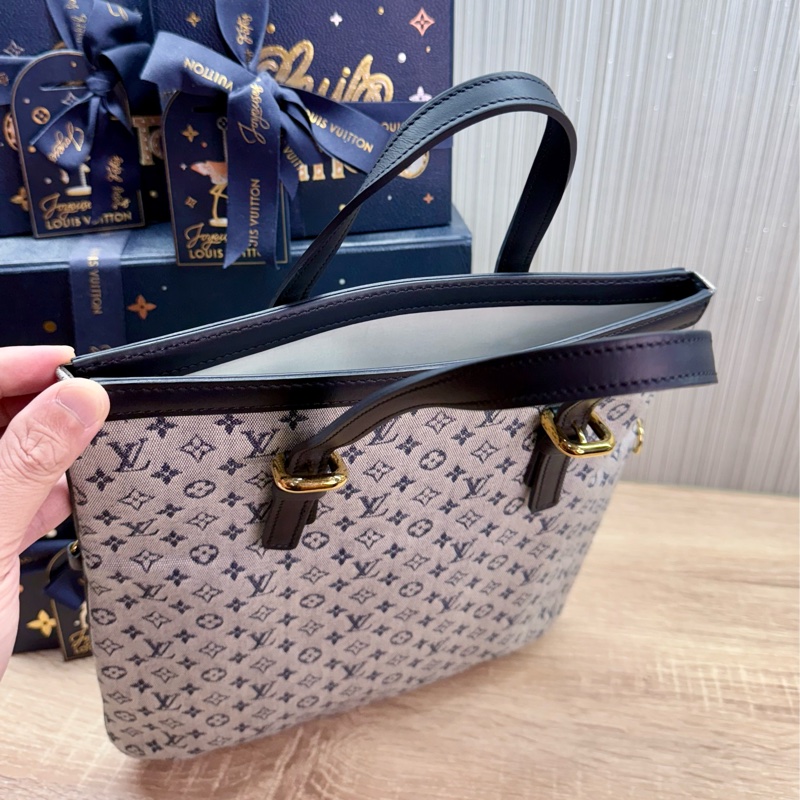 LV M92208 藍色單寧牛仔手提兩用琴譜包托特包-7