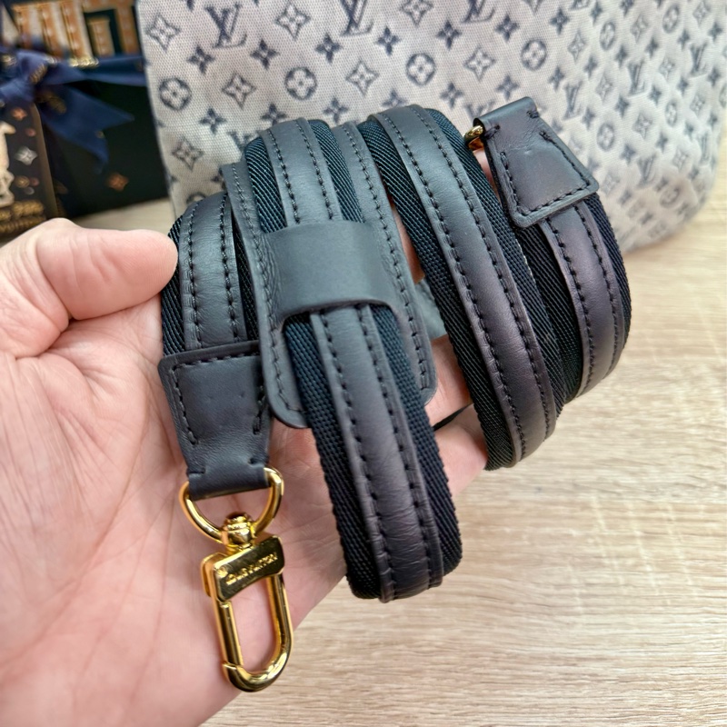 LV M92208 藍色單寧牛仔手提兩用琴譜包托特包-22