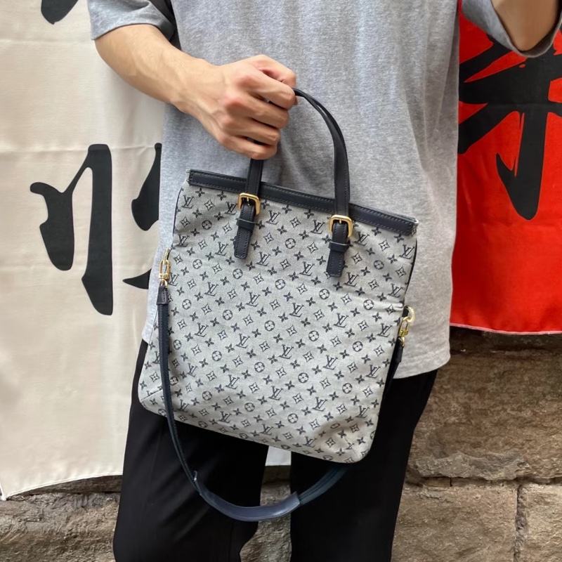 LV M92208 藍色單寧牛仔手提兩用琴譜包托特包-29