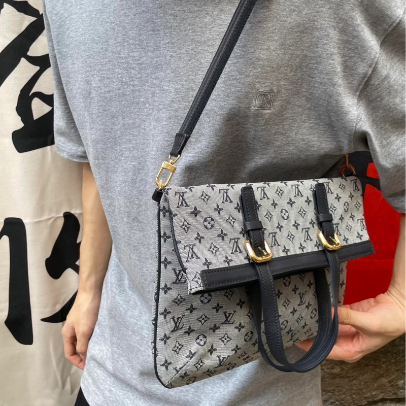 LV M92208 藍色單寧牛仔手提兩用琴譜包托特包-36