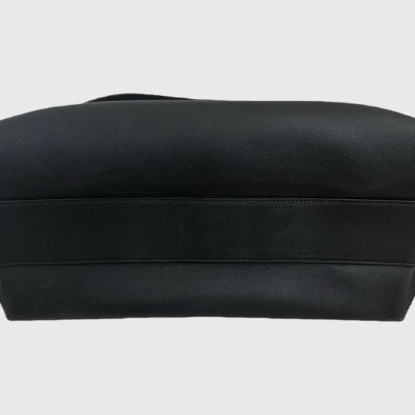 近全新 Ferragamo｜SS25 Large Hug Clutch Bag 大號 2 用肩背擁抱包-23