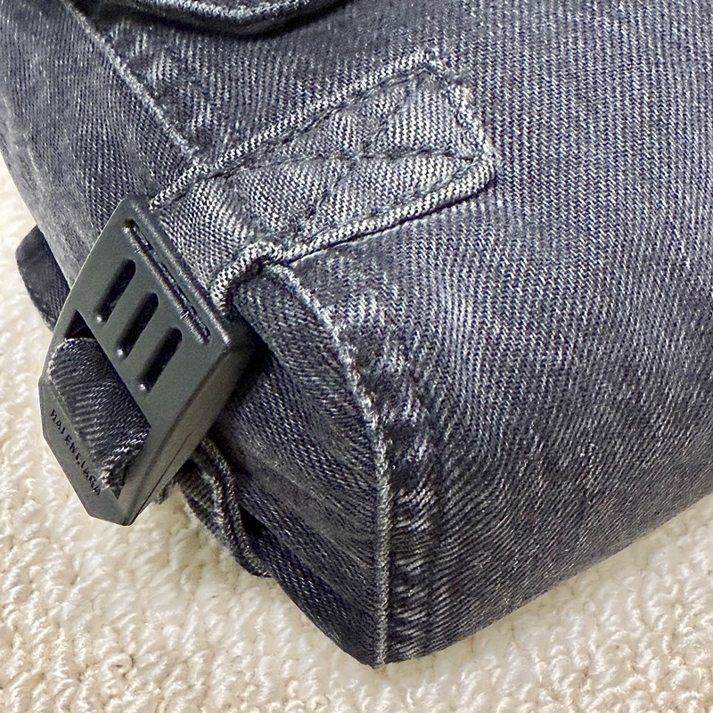 Balenciaga - Army 黑色牛仔斜背郵差包-5