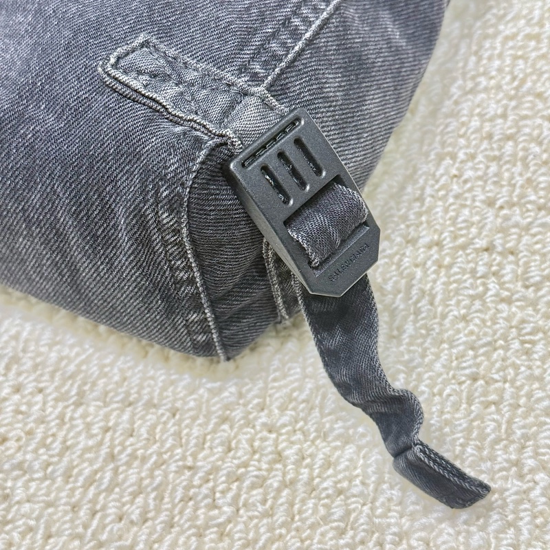 Balenciaga - Army 黑色牛仔斜背郵差包-6