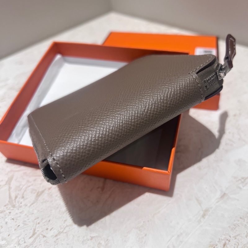 售全新閒置大象灰Hermes 自由之城狗來富絲巾短夾-6