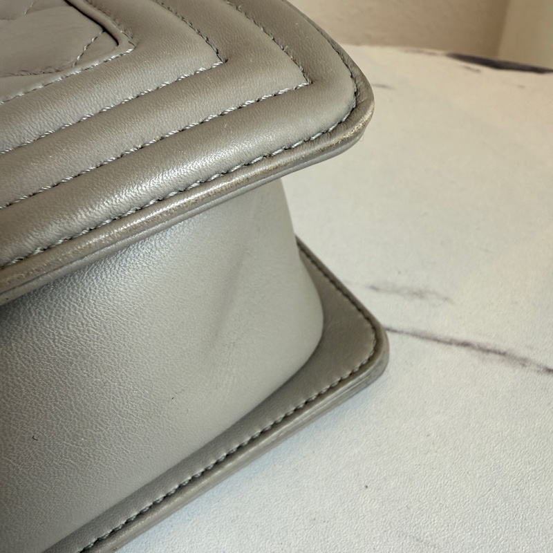 Chanel boy28 灰色羊皮 質感色-16