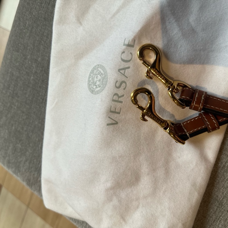 Versace 水桶包小號-4