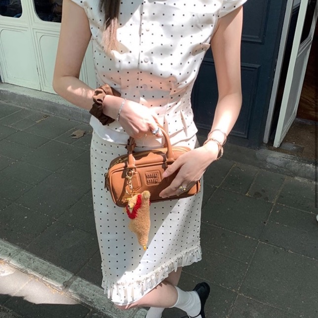 未使用过，Miu Miu/繆繆 乾邑色Arcadie皮革手袋 ，小號焦糖色保齡球包，手提包單肩-7