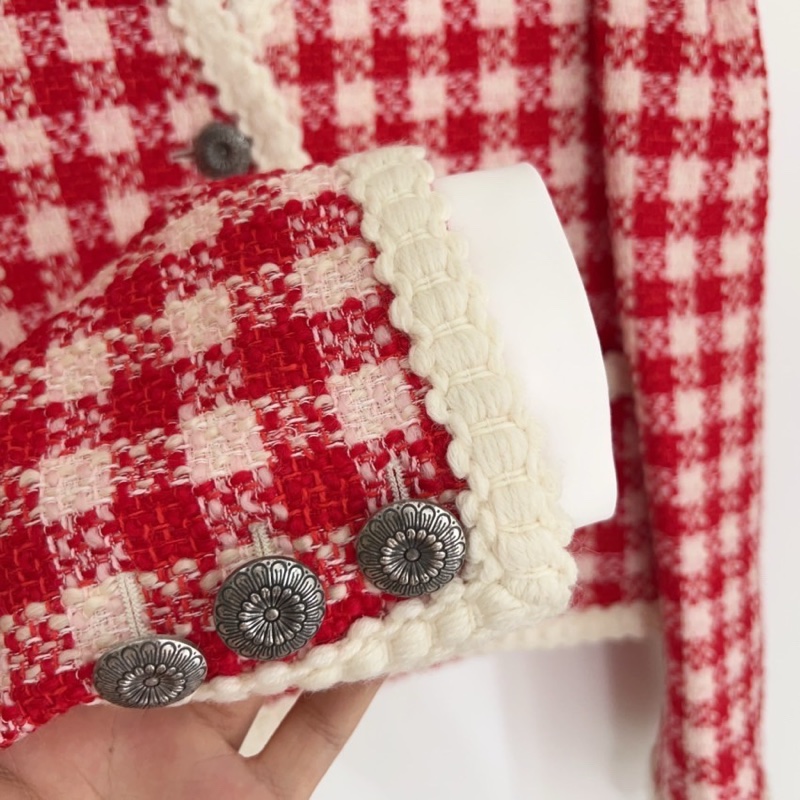 未使用過 衣服 MiuMiu 紅色 格子 粗呢 外套36碼 公價16550 肩寬35 胸圍90 衣長-9