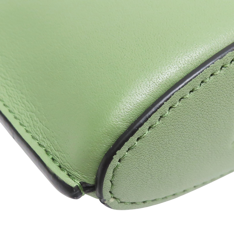 牛油果色 牛皮 Dice Pocket 肩背包【LOEWE 羅威】-8