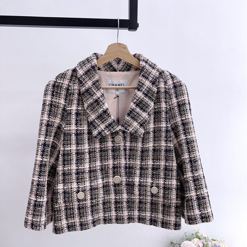 未使用 Chanel 19春夏毛呢外套 38碼 胸圍100 衣長52 原價4萬多-0