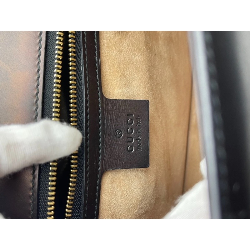 Gucci/古馳 黑色塞爾維亞中號,雙肩帶 ,可單肩斜挎,95新❤️成色 尺寸26✖️17-11