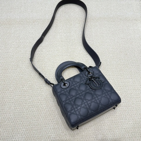 DIOR - So Black系列Lady Dior三格磨砂戴妃包
