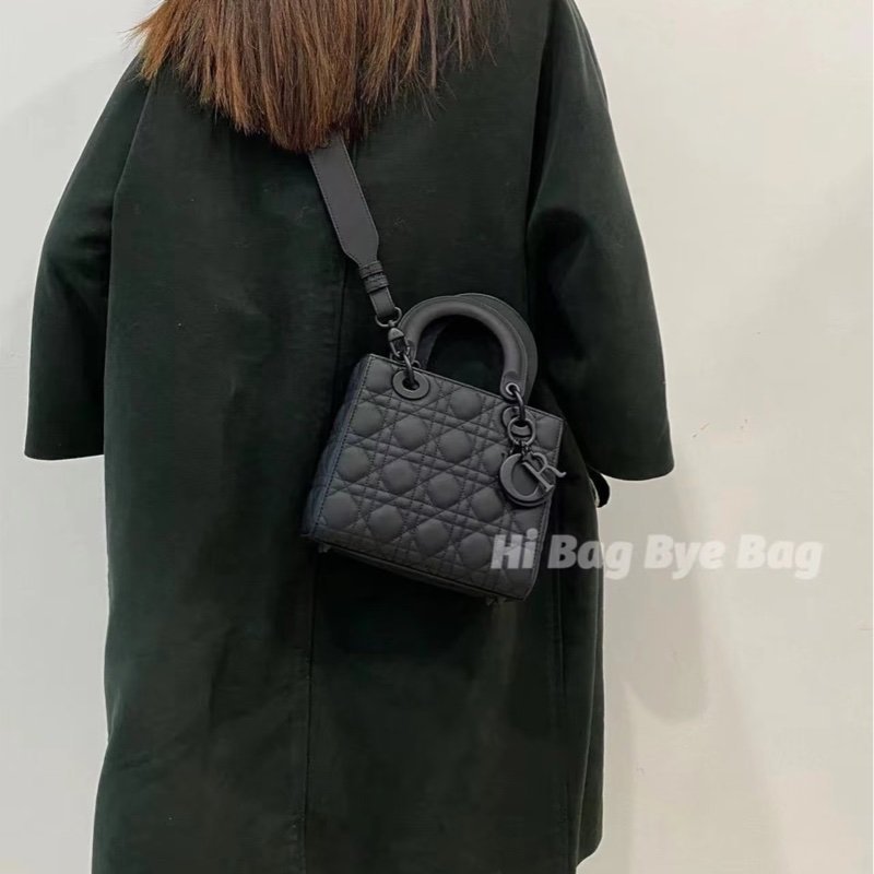 DIOR - So Black系列Lady Dior磨砂黛妃包-0