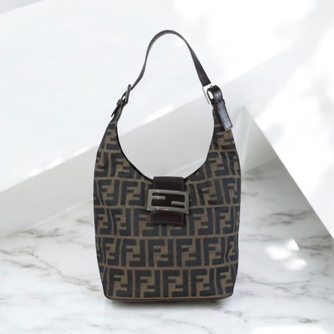 「JL精品代購」9新 Fendi老花薯條包