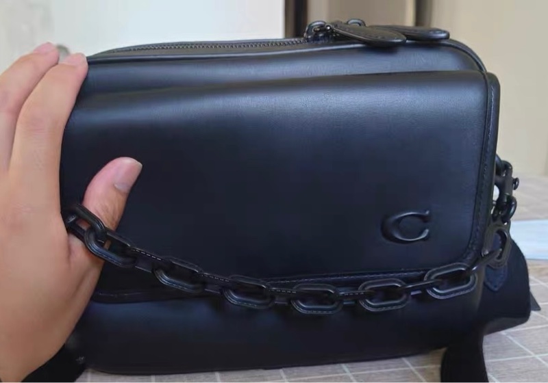 Coach Charter 24 黑色鏈條 男女通用包 閒置新品-3