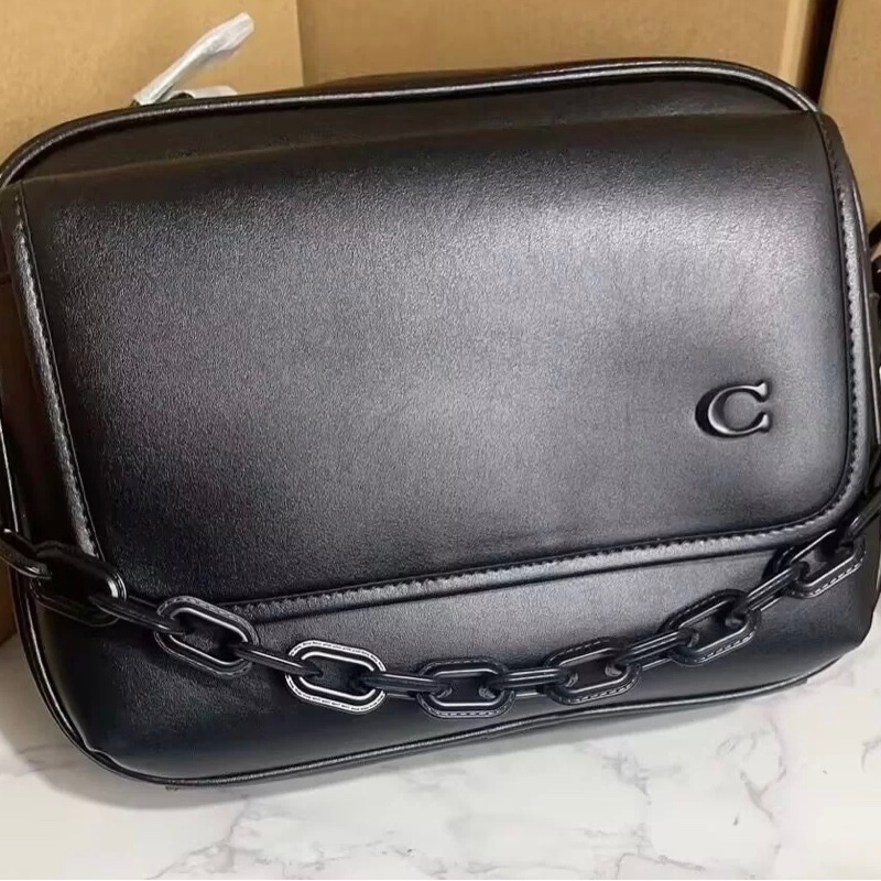 Coach Charter 24 黑色鏈條 男女通用包 閒置新品-9