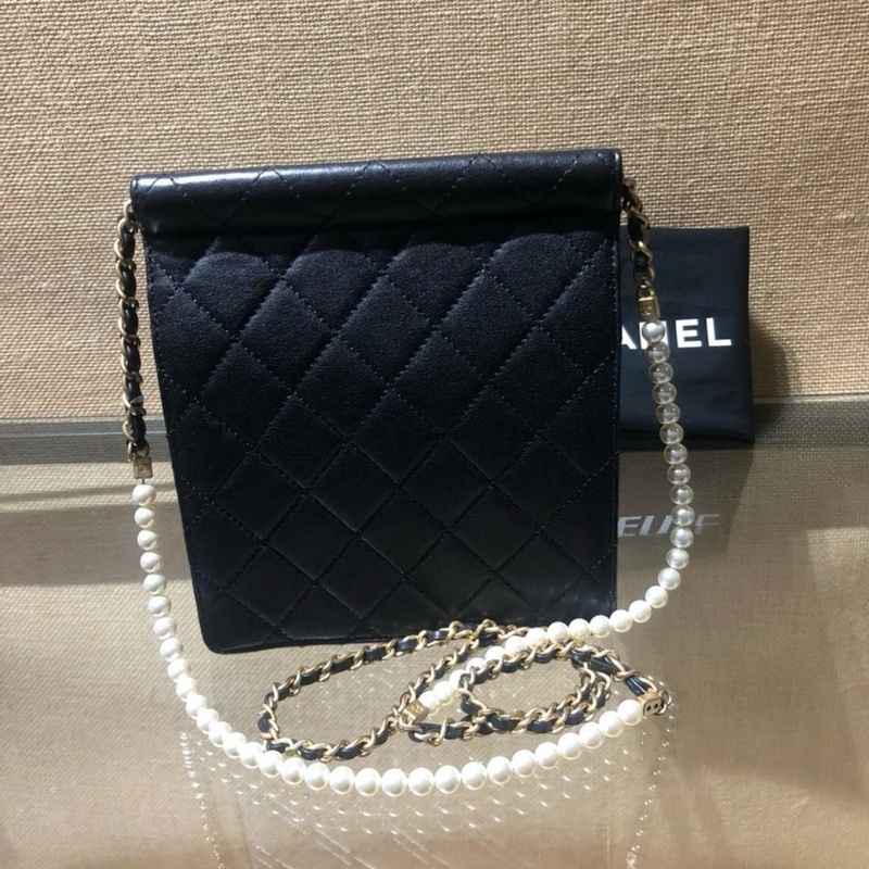 Chanel香奈兒翻蓋珍珠鏈條單肩包，黑色-6