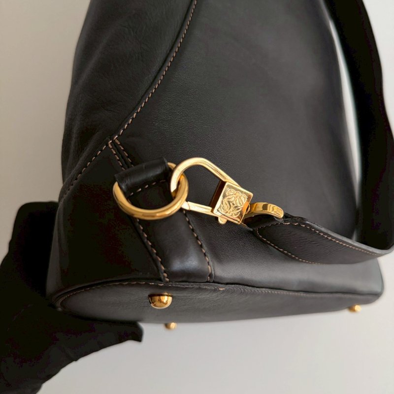 95新🫰🏻 LOEWE 羅意威 Anton Sling 後背包 斜背包 黑色金釦-12