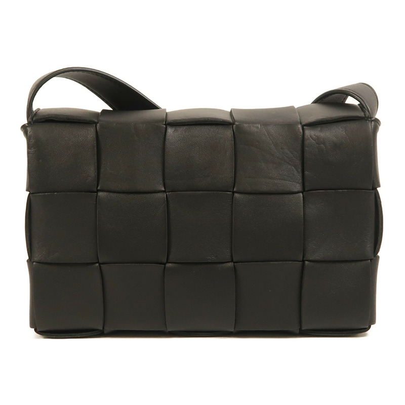 BOTTEGA VENETA 牛皮皮革Cassette Bag銀扣肩背袋-1