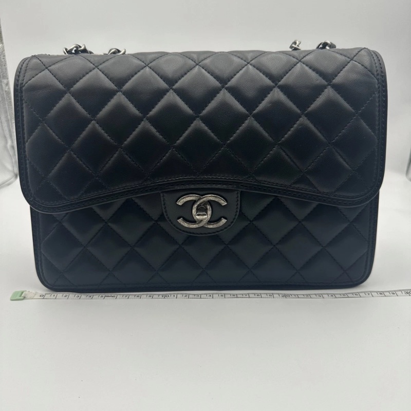 Chanel香奈兒 Citizen Zip CC 翻蓋包單肩包黑色 羊皮-0