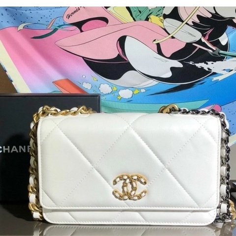 Chanel香奈兒 CC 19 鏈條錢包 WOC 羊皮白色單肩斜挎包