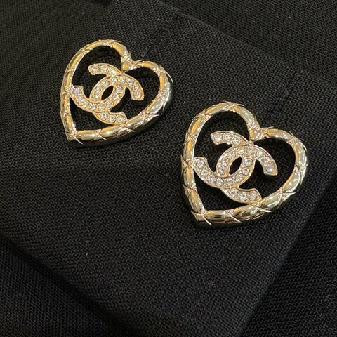 *SHIHNA名牌精品* CHANEL 經典的雙C標誌水晶耳環