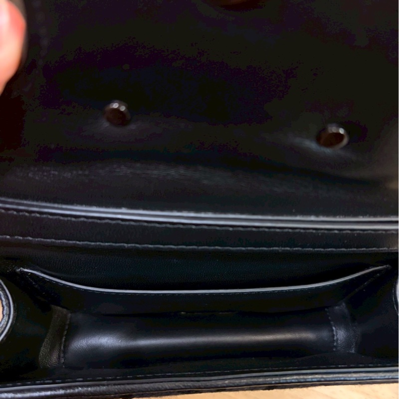 Valentino Garavani VLogo 經典 logo 肩背包99新-12