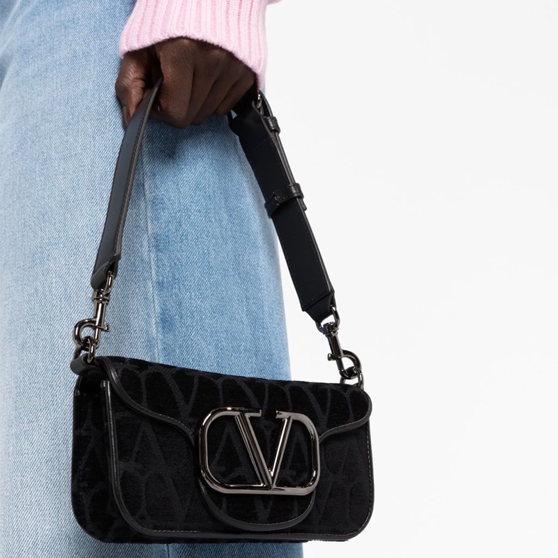 Valentino Garavani VLogo 經典 logo 肩背包99新-16