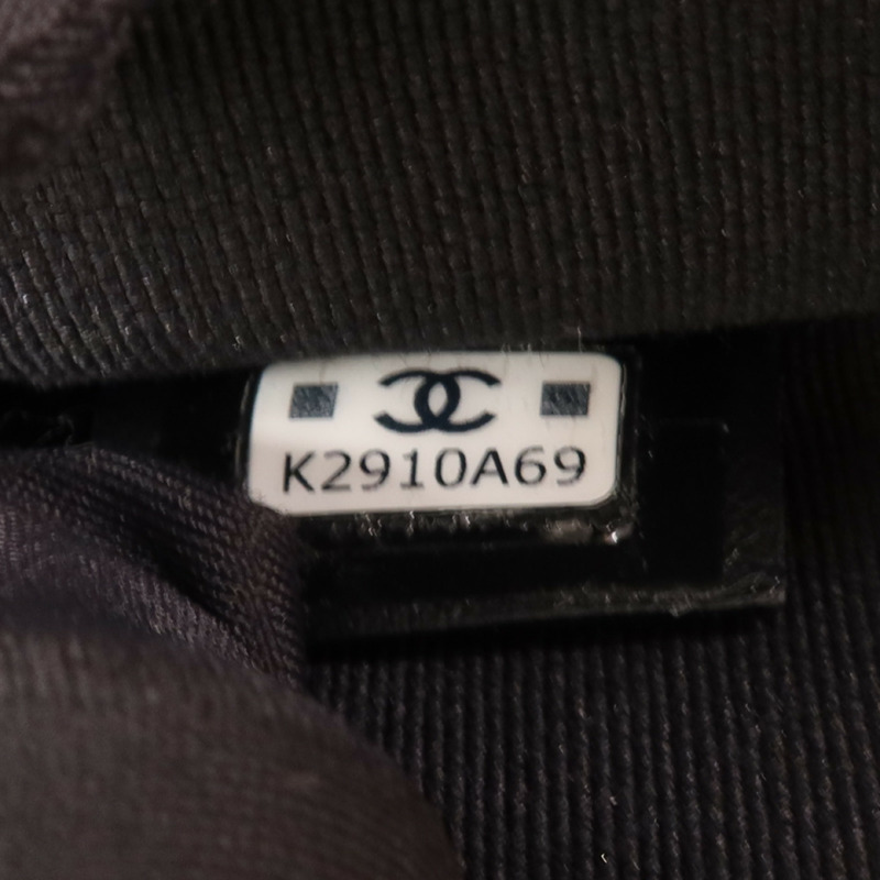 CHANEL 牛皮皮革Wallet金扣錢包-6