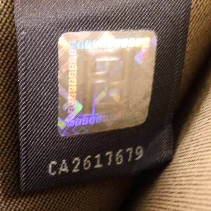 FENDI 牛皮皮革Wallet金扣錢包-8